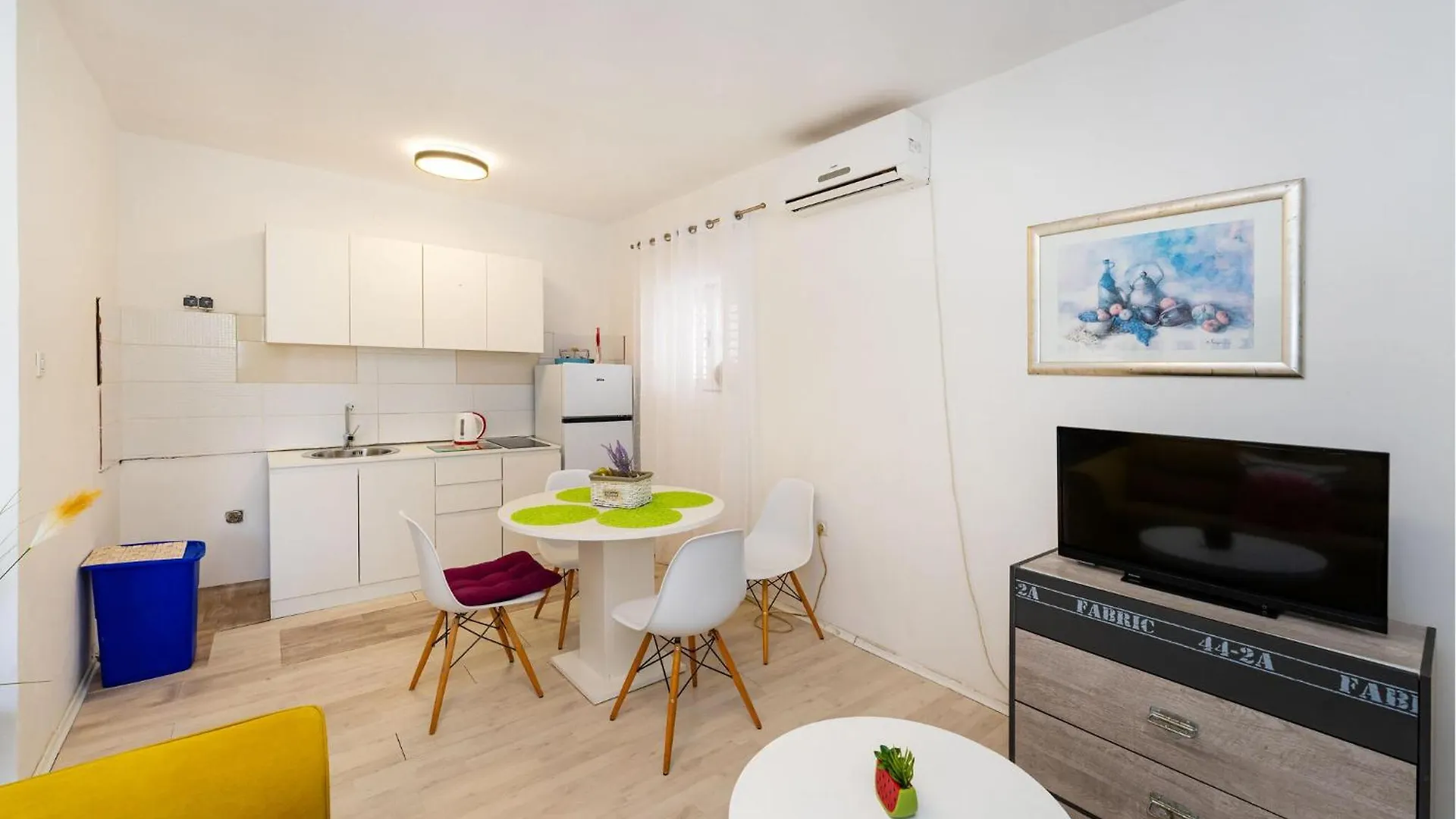Lovely Home In Gornji Karin With Wifi Holiday home