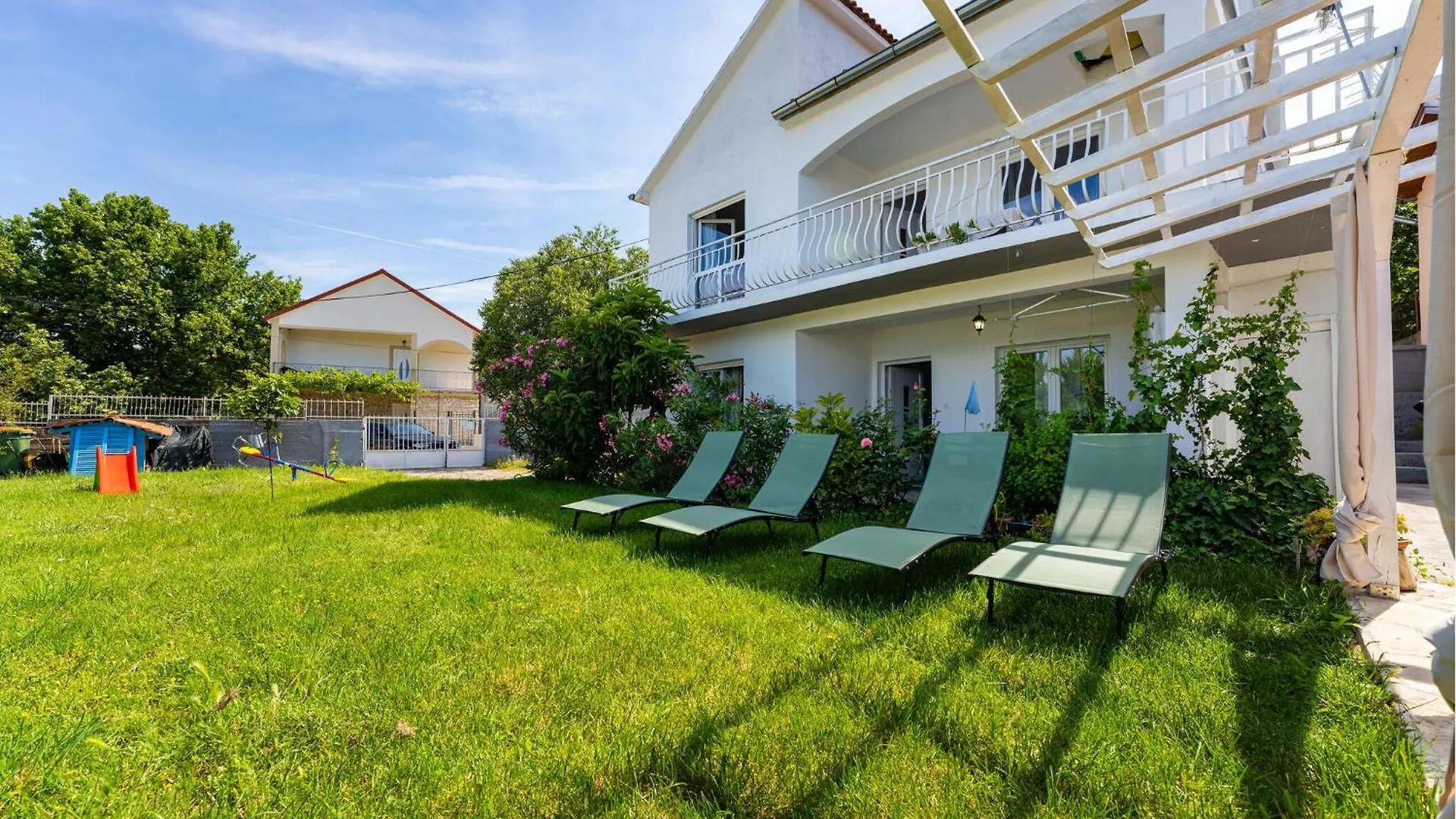 Lovely Home In Gornji Karin With Wifi 0*,