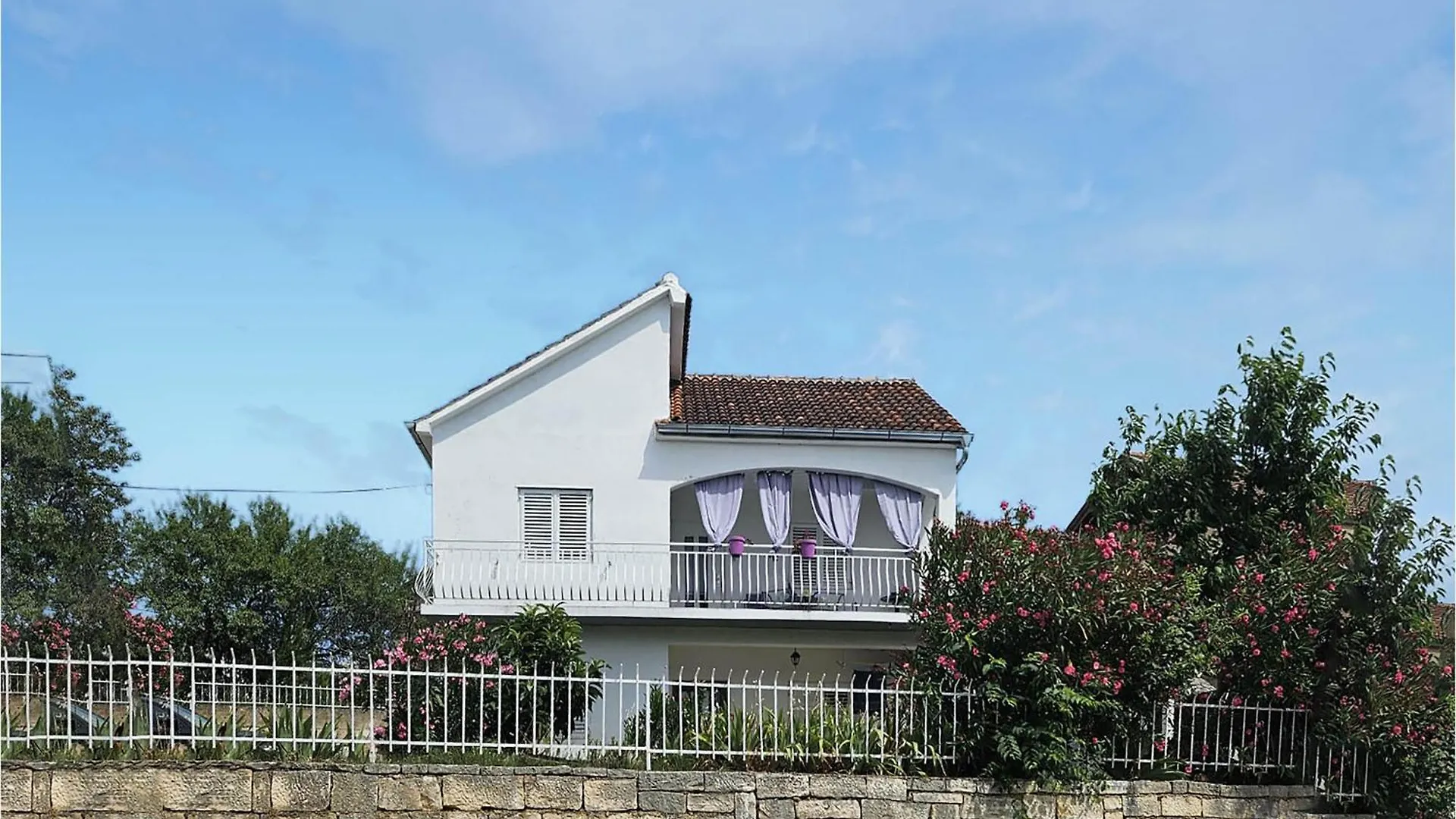Lovely Home In Gornji Karin With Wifi Holiday home